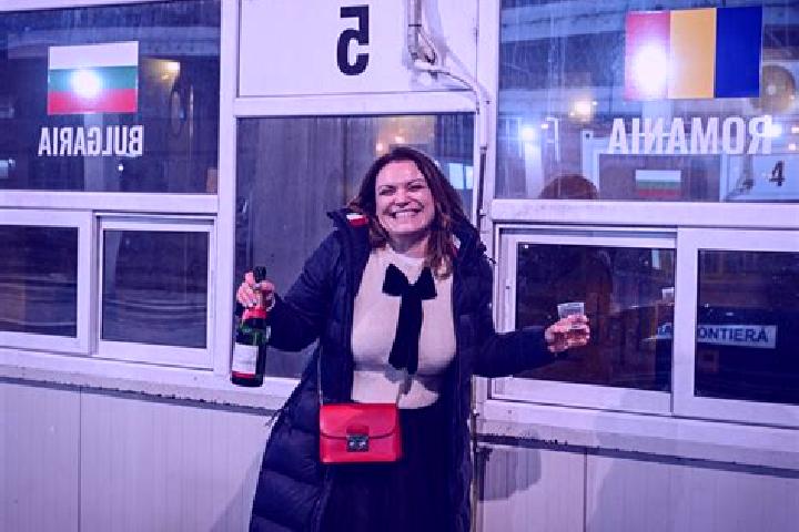 Violet, 36 — Escort in Mologesti, Romania