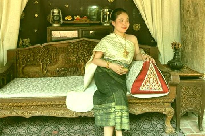 Violet, 36 — Escort in Muang Sanakham, Laos