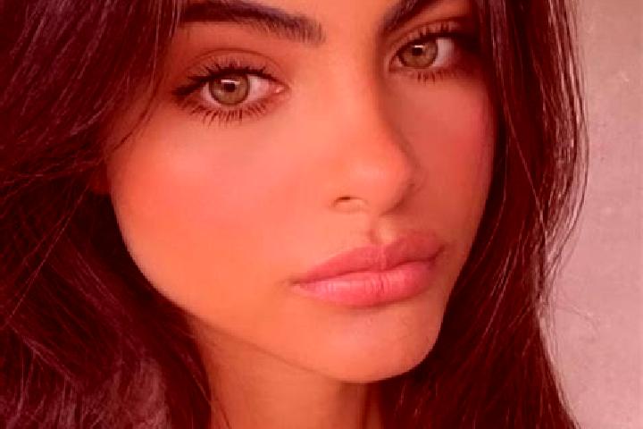 Violet, 37, a black hazel-eyed caucasian companion based in Roccanova. Offering 69, Dinner Date, Striptease, Tantra. Available for incall and outcall, overni...
