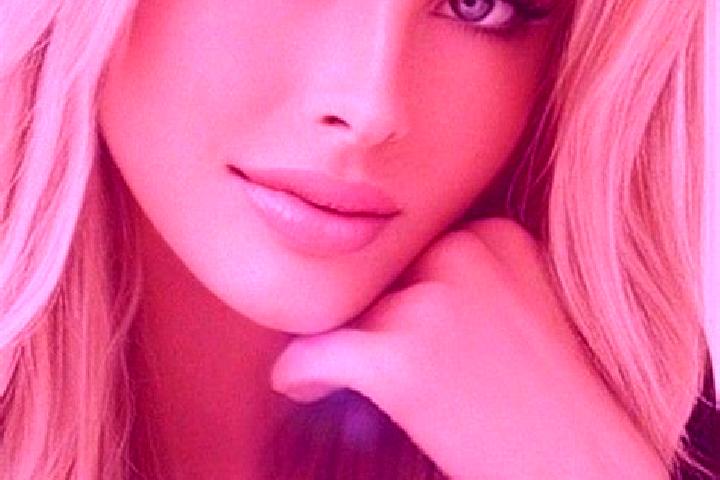 Violet, 37, a dark blonde blue-eyed caribbean companion based in Gaglianico. Offering Massage, Dinner Date, A-Level, Fetish. Available for incall and outcall...