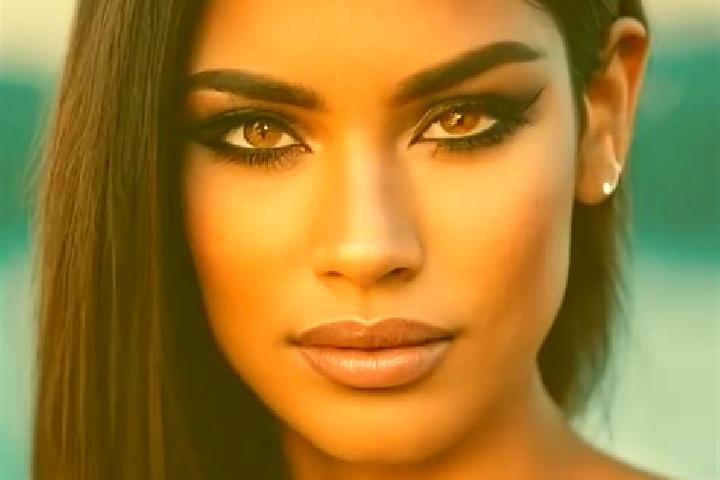 Violet, 37, a red grey-eyed latina companion based in Pontinia. Offering Striptease, Couples, Party Girl, BDSM. Available for incall and outcall, day and eve...