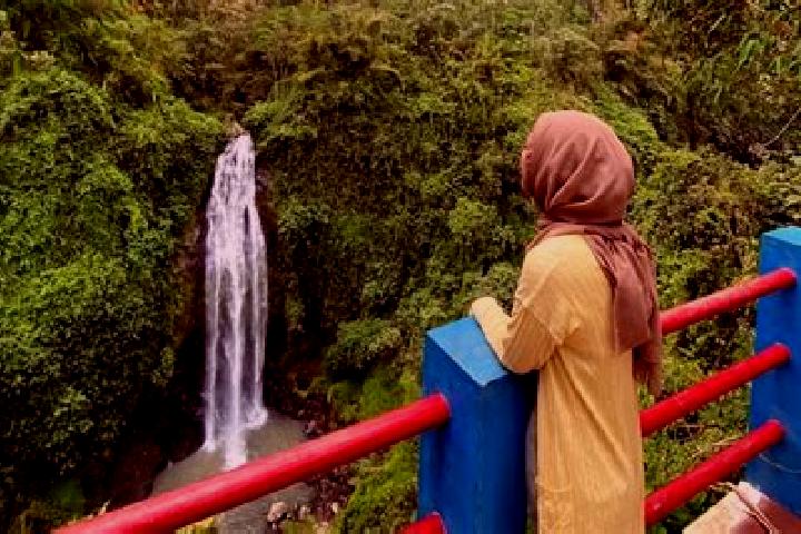 Violet, 37 — Escort in Antrukan, Indonesia