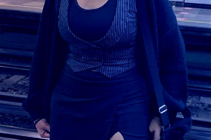 Violet, 37 — Escort in Cakirhueyuek, Turkey