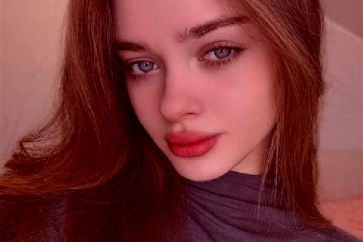 Violet, 37 — Escort in Guezelsu, Turkey