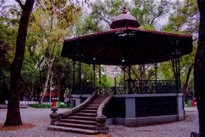 Violet, 37 — Escort in Los Pastores (Pastores Segundo Barrio), Mexico