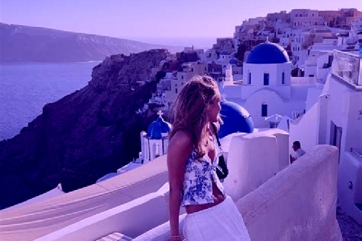 Violet, 37 — Escort in Oia, Portugal