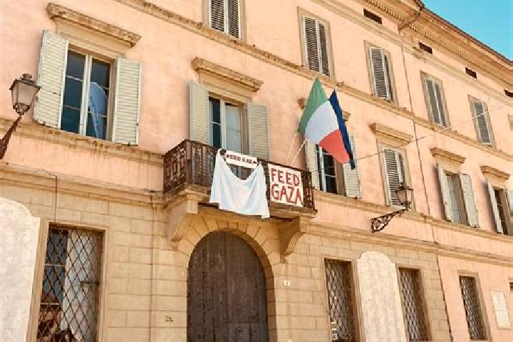 Violet, 37 — Escort in Pianoro, Italy