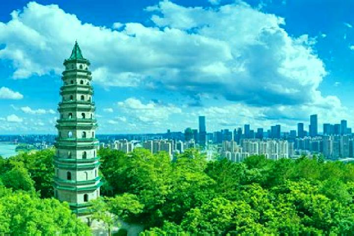 Violet, 37 — Escort in Qingxiu, China