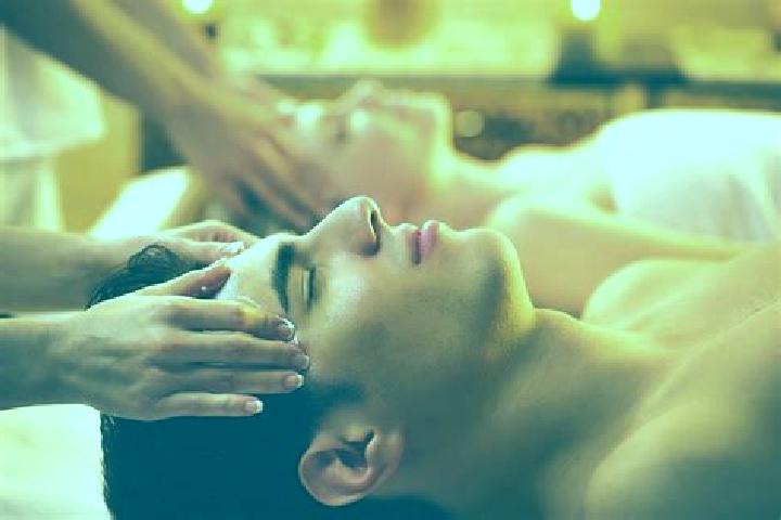 Violet, 38, a brunette amber-eyed latina companion based in Ohope Beach. Offering Massage, Deep French Kissing, A-Level. Available for incall and outcall, ov...