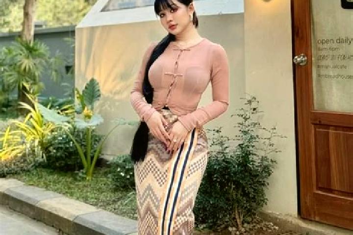 Violet, 38 — Escort in Dar Pein South, Myanmar