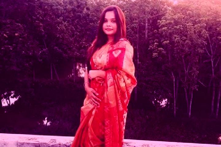 Violet, 38 — Escort in Pabna, Bangladesh