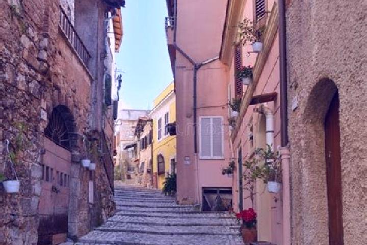 Violet, 38 — Escort in Priverno, Italy