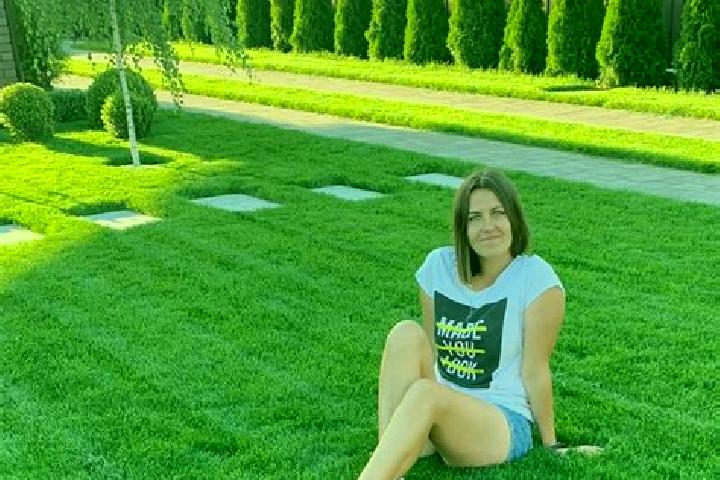 Violet, 38 — Escort in Stara Vyzhivka, Ukraine