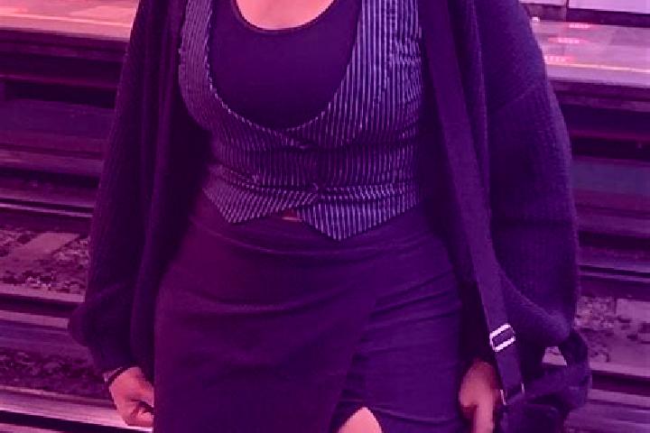 Violet, 38 — Escort in Yaprakbasi, Turkey