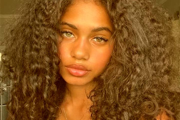 Violet, 39, a brunette blue-eyed ebony companion based in Velletri. Offering CIM, Party Girl, Overnight, Deep French Kissing. Available for incall and outcal...