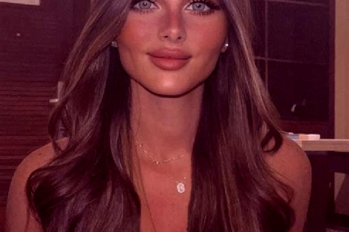 Violet, 39, a brunette dark-eyed caribbean companion based in Vasto. Offering OWO, Girlfriend Experience, Travel Companion, GFE, 69. Available for incall and...