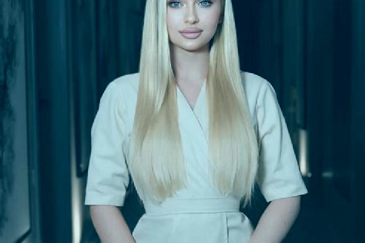 Violet, 39, a dark blonde dark-eyed mixed companion based in Kato Garouna. Offering Striptease, Tantra, Erotic Massage. Available for incall and outcall, day...