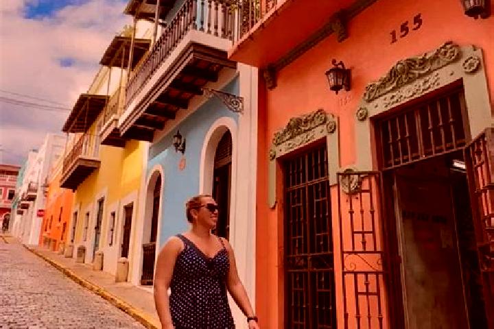Violet, 39 — Escort in Puerto Leoni, Argentina