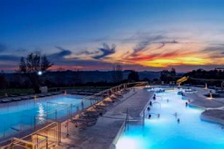 Violet, 39 — Escort in Rapolano Terme, Italy