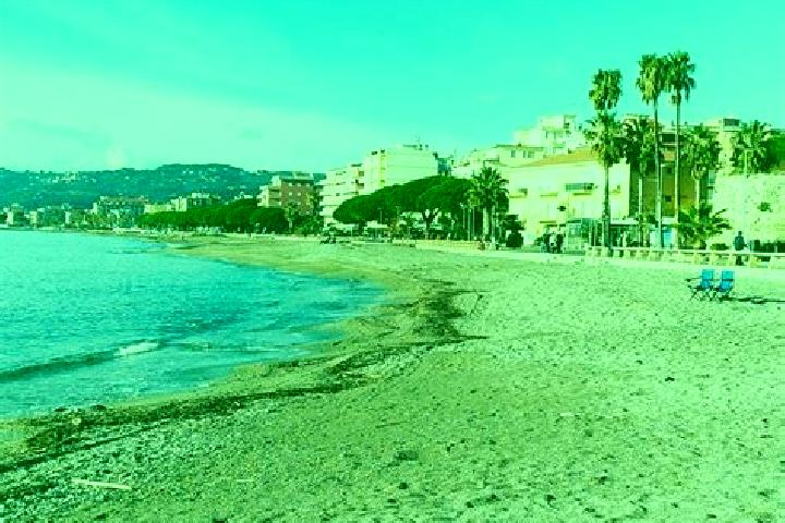Violet, 39 — Escort in San Bartolomeo al Mare, Italy