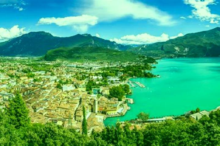 Violet, 39 — Escort in Santa Teresa di Riva, Italy