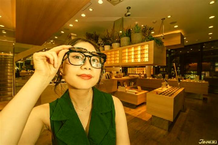 Violet, 39 — Escort in Xili, China