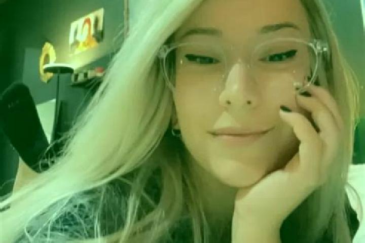 Willow, 20, a blonde grey-eyed asian companion based in Pacific Haven. Offering GFE, Duos, Party Girl. Available for incall and outcall, overnight bookings a...