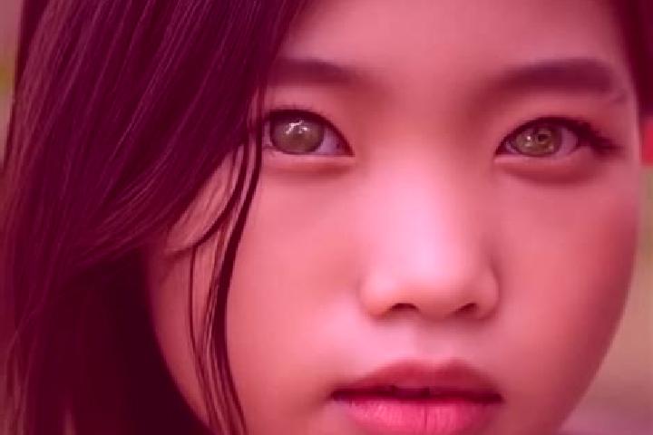 Willow, 20, a chestnut green-eyed asian companion based in Cerons. Offering Dinner Date, Couples, 69. Available for incall and outcall, day and evening dates.