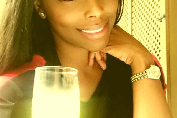 Willow, 20, a red dark-eyed ebony companion based in Siedleczka. Offering GFE, Deep French Kissing, Erotic Massage, Duos. Available for incall and outcall, o...