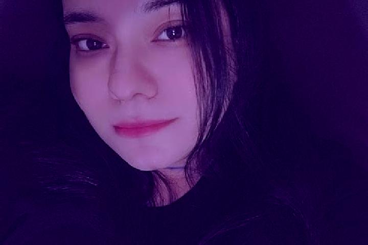 Willow, 20 — Escort in Daleman Tengah, Indonesia