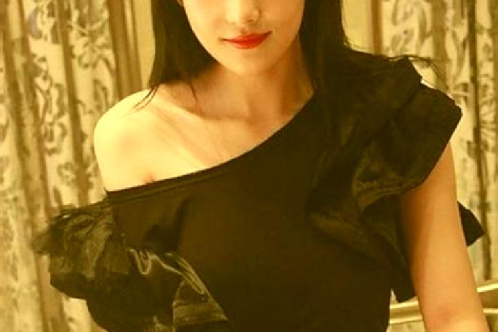 Willow, 21, a black grey-eyed asian companion based in Merenii de Sus. Offering Dinner Date, Domination, BDSM, Party Girl. Available for incall and outcall, ...