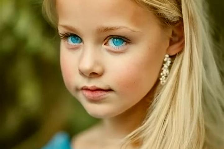 Willow, 21, a blonde blue-eyed asian companion based in Comodoro Rivadavia. Offering Party Girl, Prostate Massage, GFE, Dinner Date. Available for incall and...