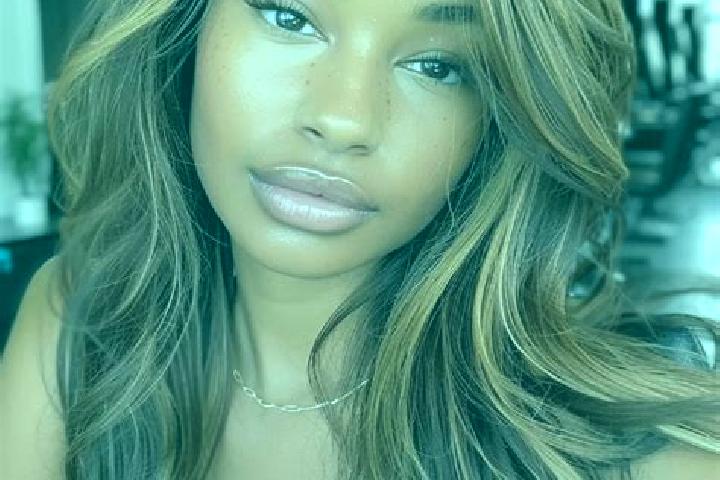 Willow, 21, a dark blonde brown-eyed middle eastern companion based in Koppa. Offering A-Level, Domination, Girlfriend Experience. Available for incall and o...