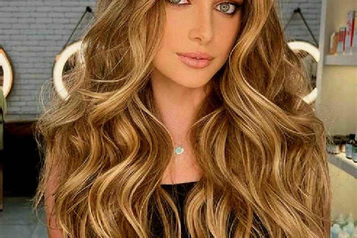 Willow, 21, a dark blonde dark-eyed middle eastern companion based in Zakumuiza. Offering Erotic Massage, Girlfriend Experience, BDSM. Available for incall a...