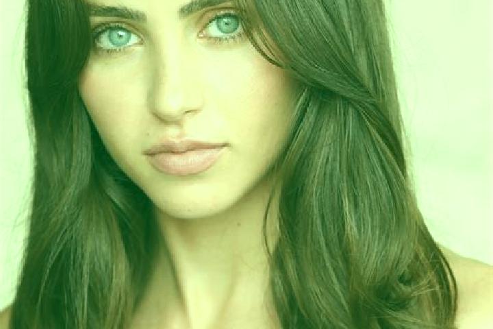 Willow, 21, a red brown-eyed latina companion based in Ayahualulco. Offering 69, OWO. Available for incall and outcall, overnight bookings available.