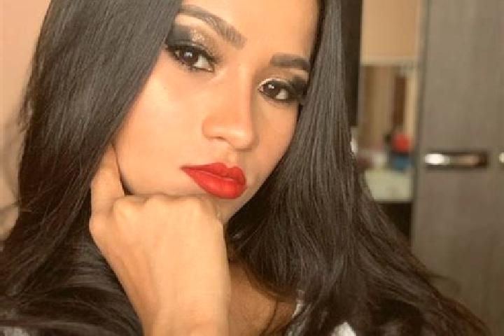 Willow, 21 — Escort in Marliana, Italy