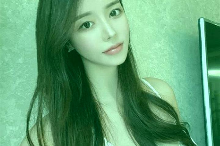 Willow, 21 — Escort in Pradales, Spain