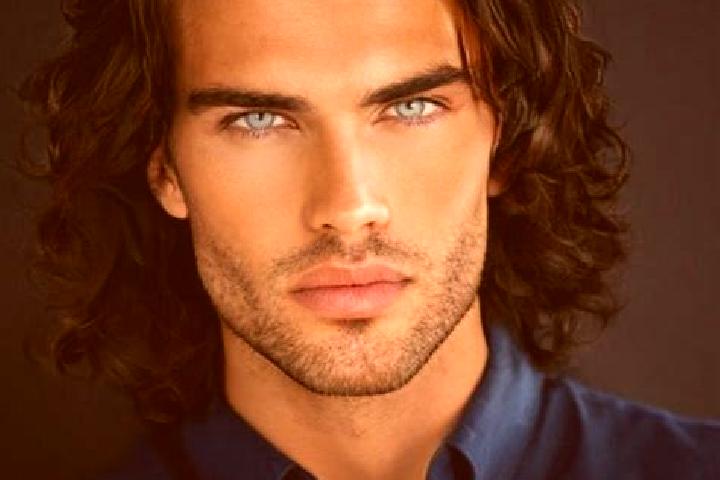 Willow, 22, a black blue-eyed caucasian companion based in Hohenpeissenberg. Offering A-Level, Deep French Kissing, Dinner Date. Available for incall and out...