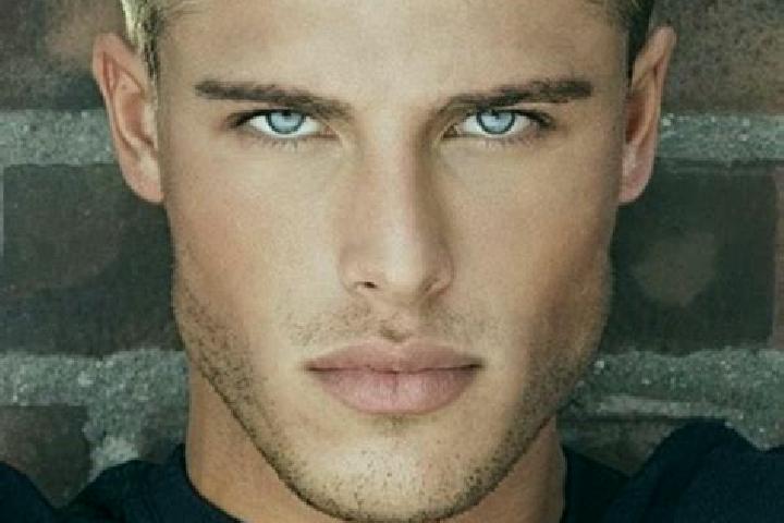 Willow, 22, a dark blonde grey-eyed caucasian companion based in Leran Wetan. Offering Travel Companion, OWO, CIM, Deep French Kissing, 69. Available for inc...