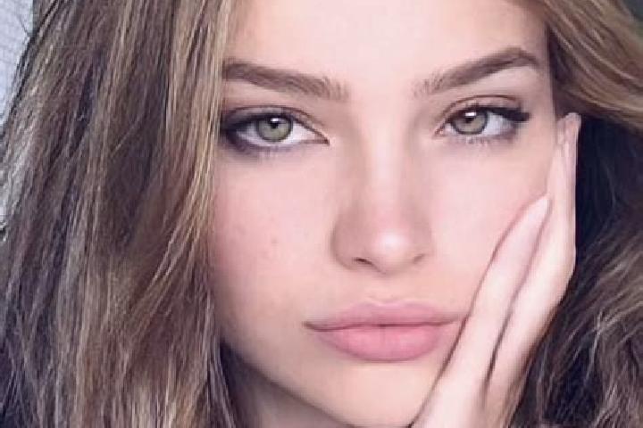 Willow, 22, a dark blonde hazel-eyed mediterranean companion based in Eftimie Murgu. Offering 69, Deep French Kissing, OWO. Available for incall and outcall,...
