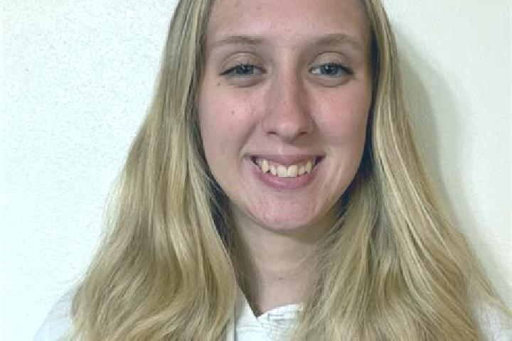 Willow, 22 — Escort in Estherville, United States