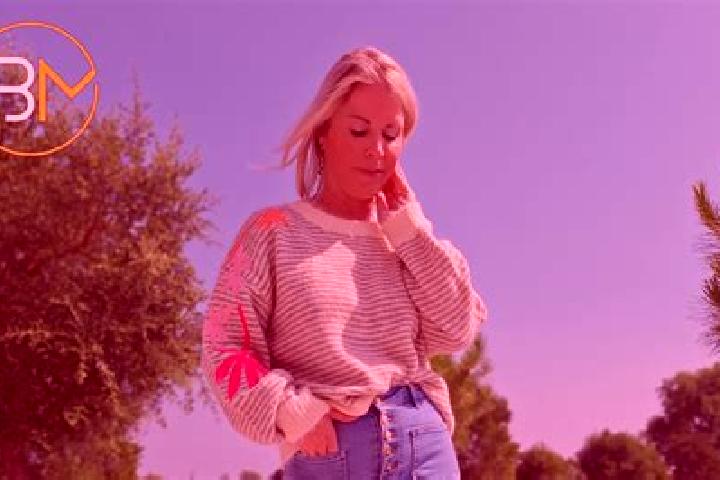 Willow, 22 — Escort in Okegem, Belgium