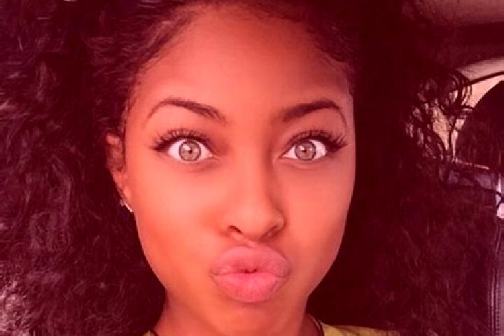 Willow, 23, a black green-eyed ebony companion based in Sainte-Helene-du-Lac. Offering Tantra, GFE. Available for incall and outcall, day and evening dates.