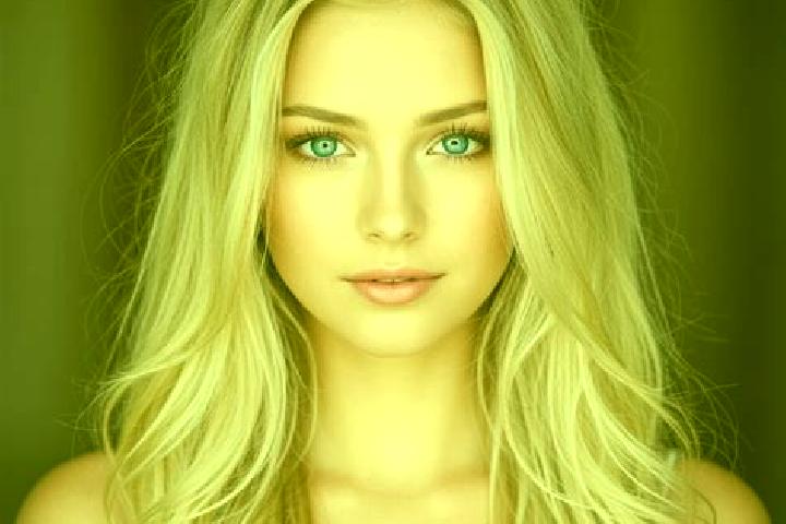 Willow, 23, a blonde amber-eyed mixed companion based in Alpinopolis. Offering BDSM, Fetish, Roleplay, A-Level. Available for incall and outcall, day and eve...