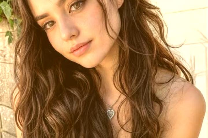 Willow, 23, a brunette hazel-eyed caucasian companion based in Germignac. Offering Dinner Date, Overnight, BDSM. Available for incall and outcall, overnight ...