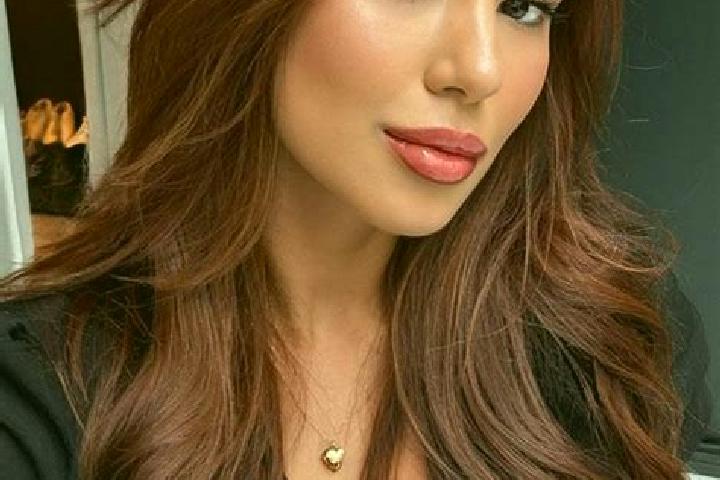 Willow, 23, a chestnut brown-eyed latina companion based in Pampur. Offering Domination, Girlfriend Experience, Overnight, A-Level. Available for incall and ...