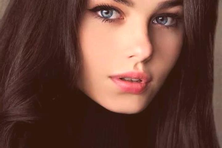 Willow, 23, a chestnut dark-eyed slavic companion based in River Oaks. Offering OWO, Dinner Date, A-Level, Fetish. Available for incall and outcall, day and ...