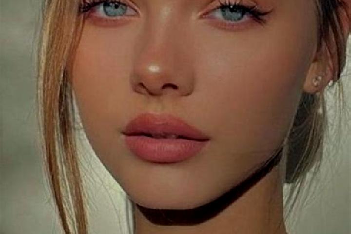 Willow, 23, a dark blonde blue-eyed asian companion based in Sremski Karlovci. Offering Striptease, Couples, Erotic Massage, 69. Available for incall and out...