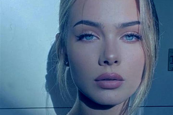Willow, 23, a dark blonde dark-eyed european companion based in Dida. Offering Couples, Travel Companion, A-Level. Available for incall and outcall, day and ...
