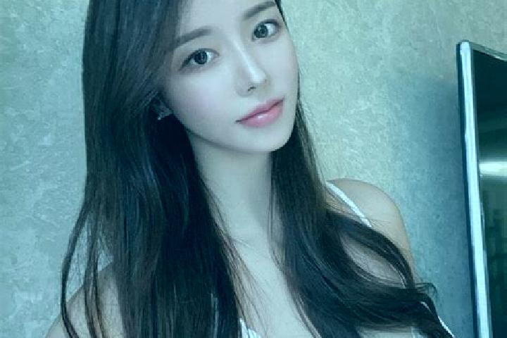 Willow, 23 — Escort in Lindian, China